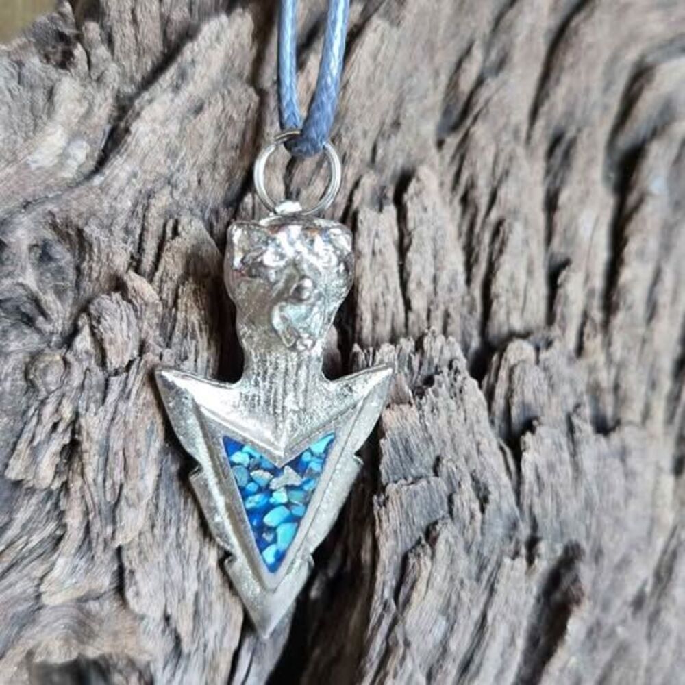 Arrowhead Bear Head Pendant Necklace Blue Turquoise Chip Boho Western 17” Cord